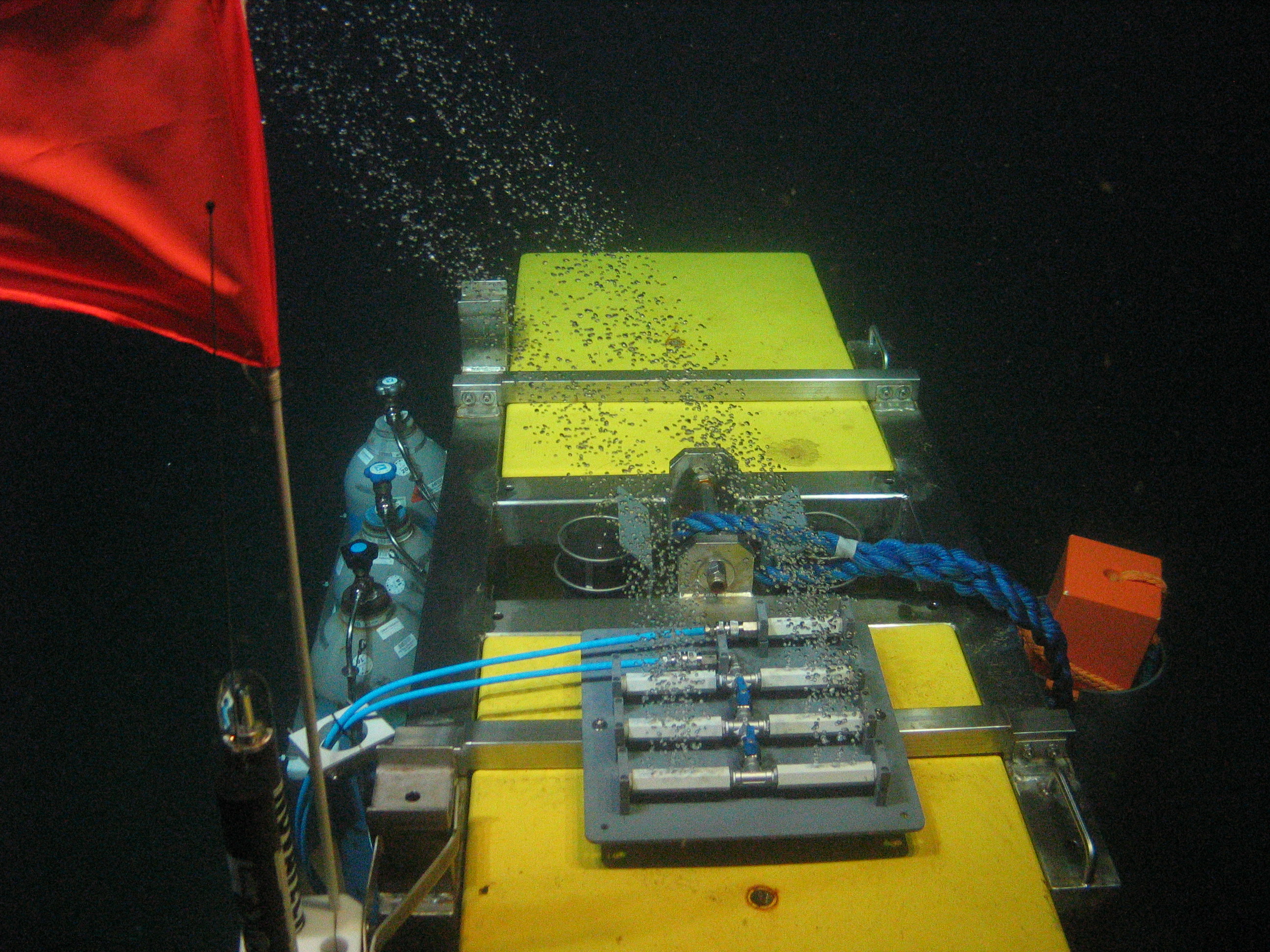 CO₂ release experiment at the bottom of the North Sea