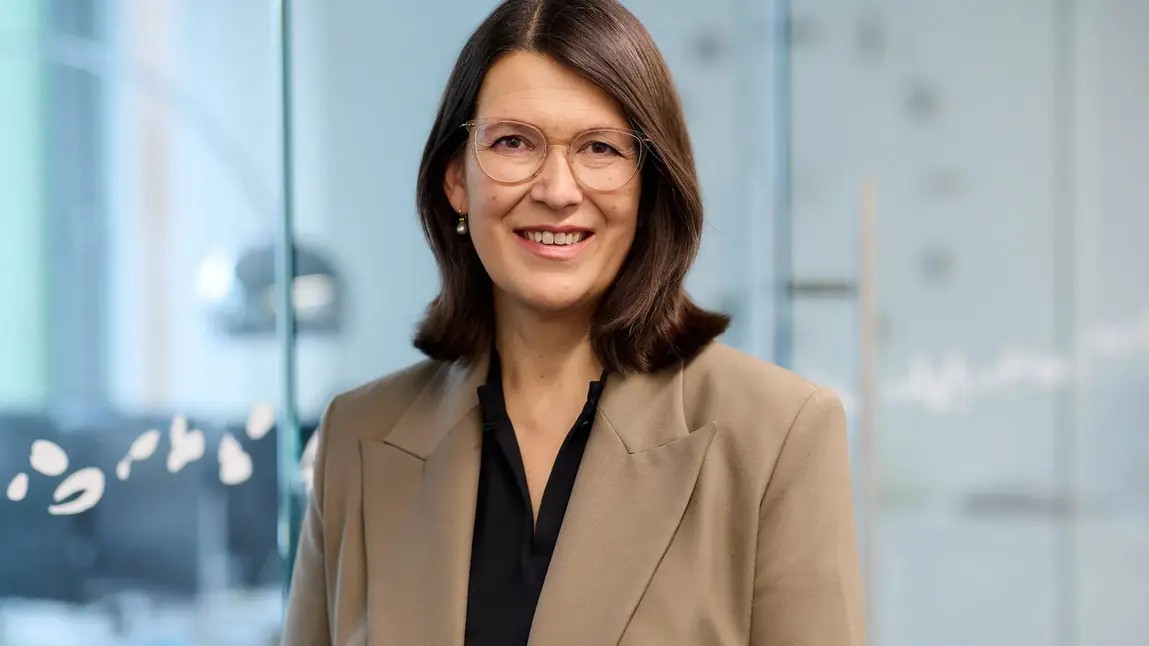 Dr. Sabine Helling-Moegen