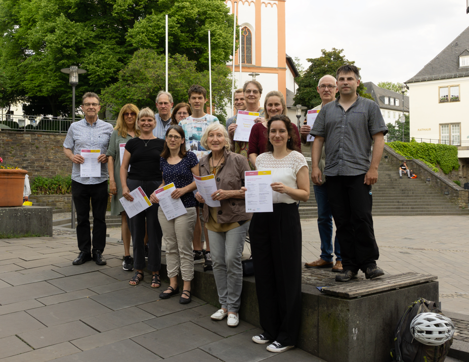 Übergabe der Teilnehmenden-klimafit-Zertifikate in an der vhs Siegen am 15. Juni 2023
