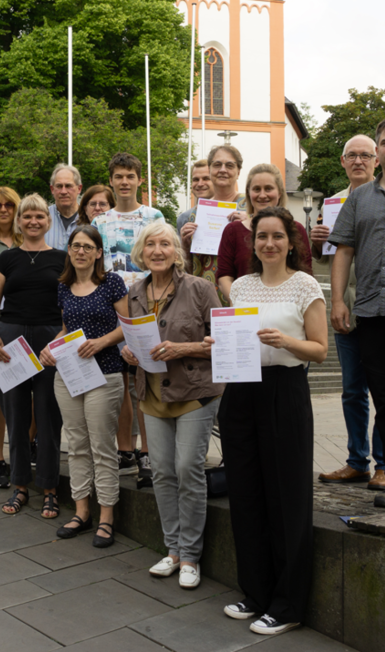 Übergabe der Teilnehmenden-klimafit-Zertifikate in an der vhs Siegen am 15. Juni 2023