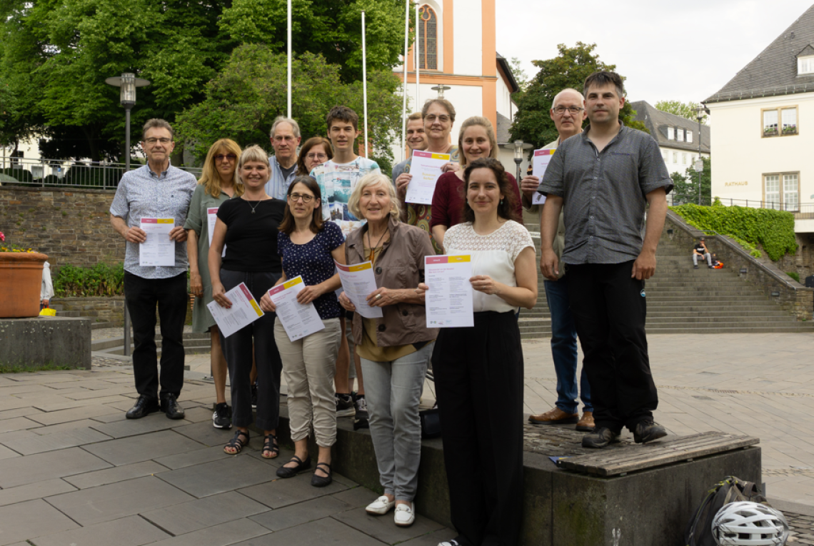 Übergabe der Teilnehmenden-klimafit-Zertifikate in an der vhs Siegen am 15. Juni 2023