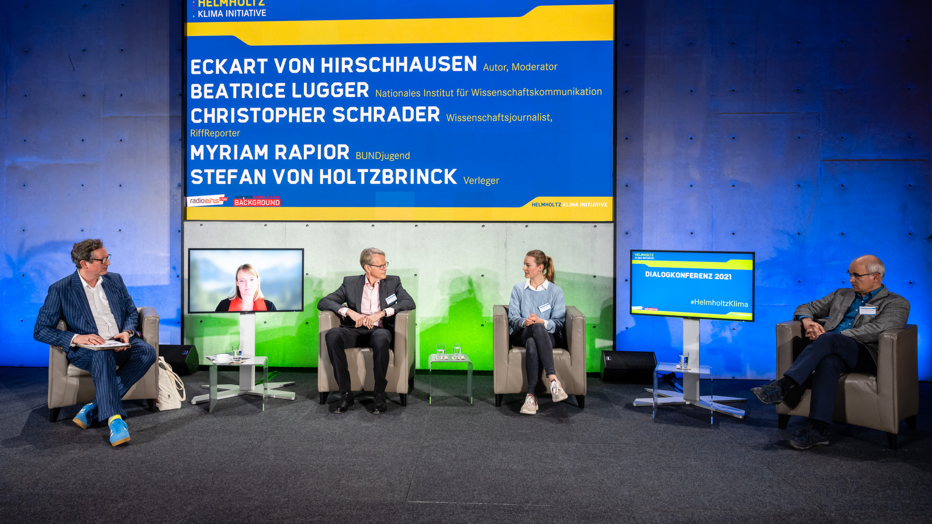 Eckhart von Hirschhausen hält Podiumsdiskussion mit Medienexpert:innen 