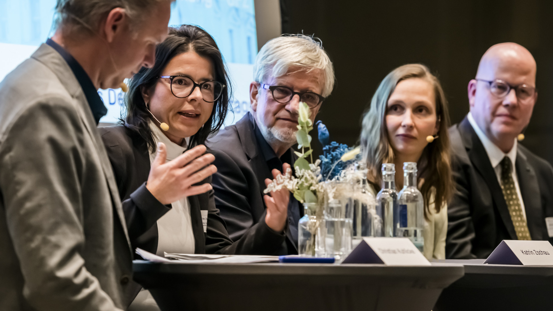 Christian Kuhlicke, Katrin Zschau, Ortwinn Renn, Carolin Süß, Johannes Orphal